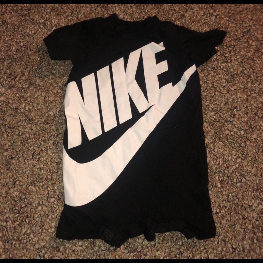 Nike romper